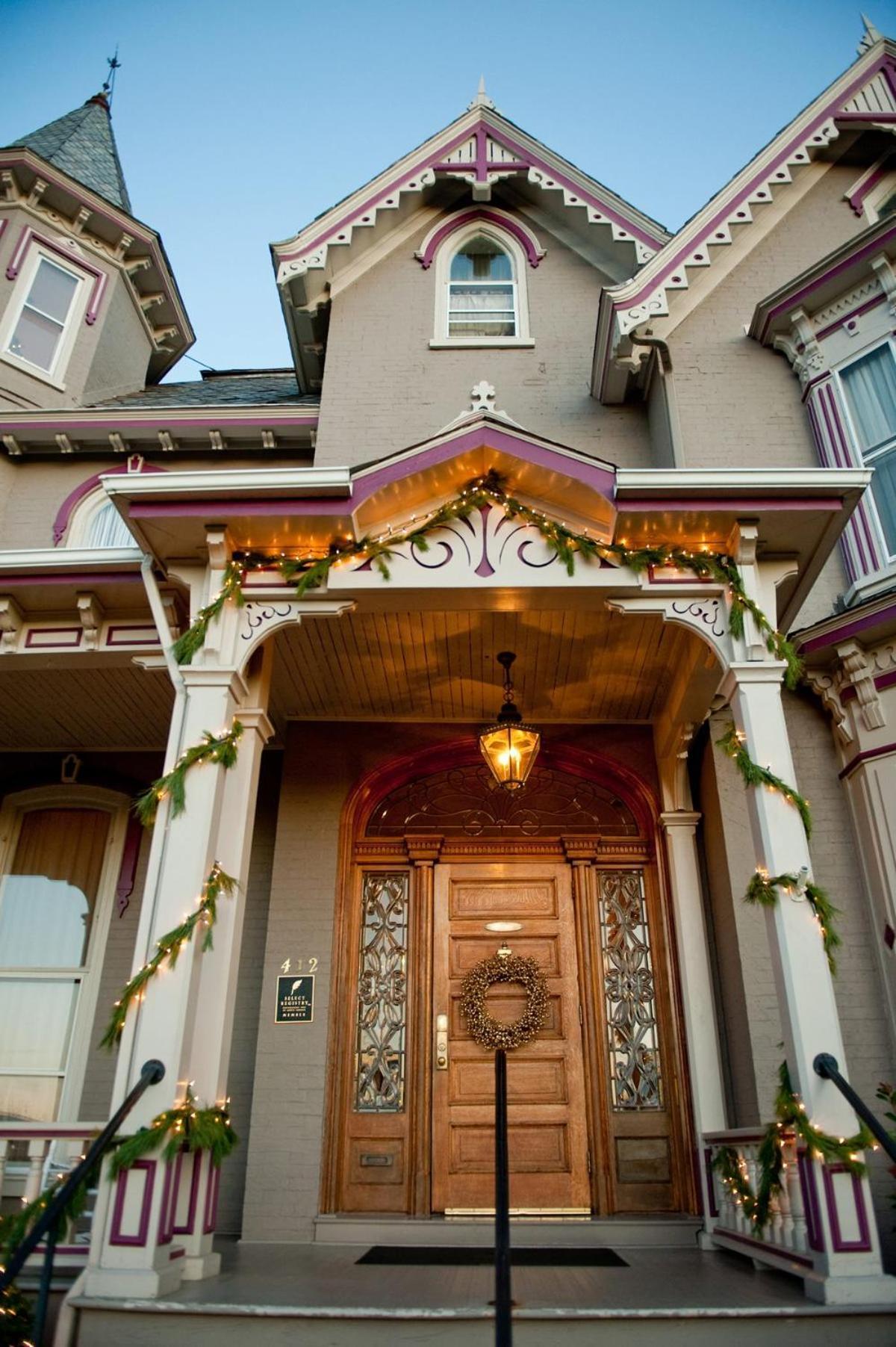 The Joshua Wilton House Hotel Harrisonburg Exterior foto